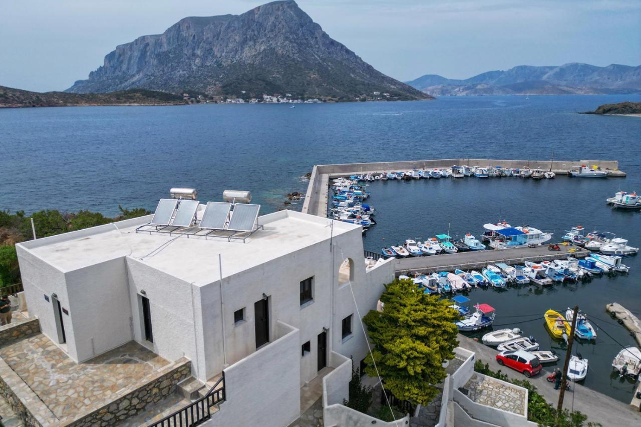 Pelagos Seafront Accommodation - Maria Myrties Exterior photo